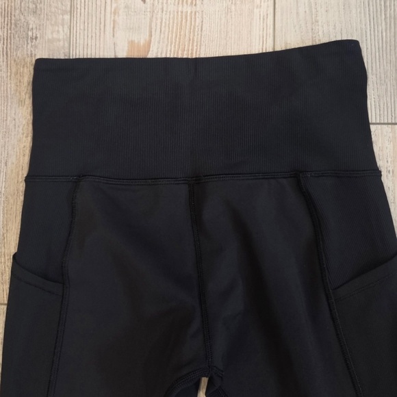 lululemon athletica Black High-Rise Leggings with Side Pockets - Picture 6 of 9